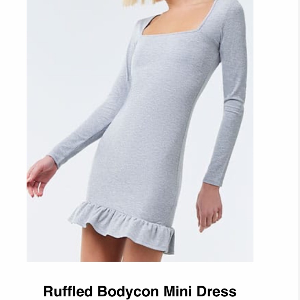 Ruffled Bodycon Midi Dress - M